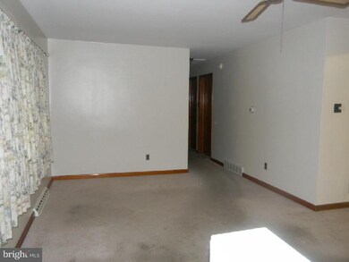 1557 Allen Ave, Vineland, NJ 08360 - photo 4