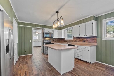 559 Chalmers Rd, Memphis, TN 38120 - photo 2