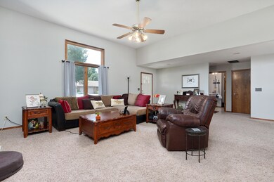 402 N Ellen-16