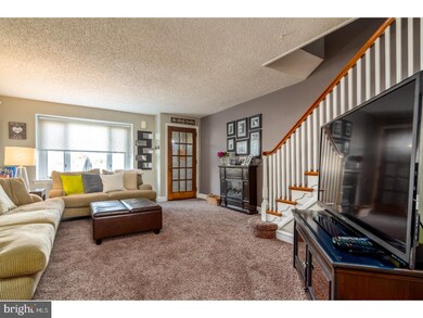 3318 Sheffield St, Philadelphia, PA 19136 - photo 5