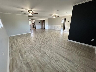 8287 Benjamin St, Chalmette, LA 70043 - photo 4