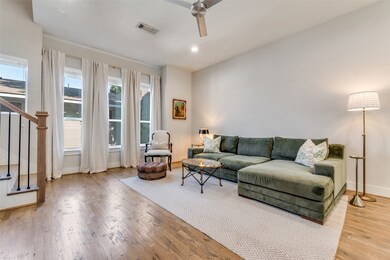 4914 Live Oak St unit 4, Dallas, TX 75206 - photo 3