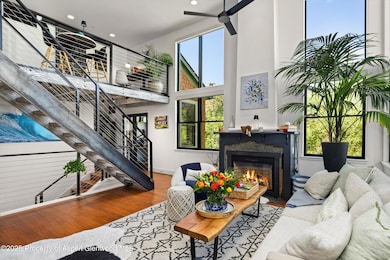 06-437JodyRd_2509_0600