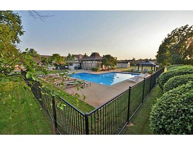 11310 Benttree Cir, Oklahoma City, OK 73120 - photo 3