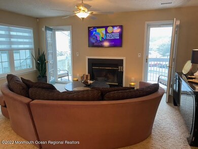 66 Des Moines Ct, Tinton Falls, NJ 07712 - photo 5