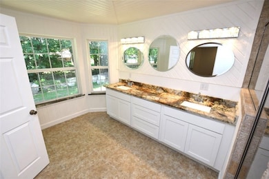 1468 W Division St, Watts, OK 74964 - photo 7