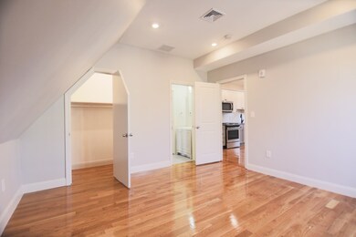 122 Paul Gore St unit 3, Jamaica Plain, MA 02130 - photo 4