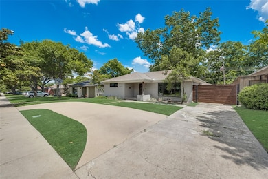 6438 Ridgemont Dr, Dallas, TX 75214 - photo 4