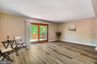 7403 Hickory Log Cir, Columbia, MD 21045 - photo 2