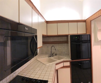 18040 Midway Rd unit 195, Dallas, TX 75287 - photo 4