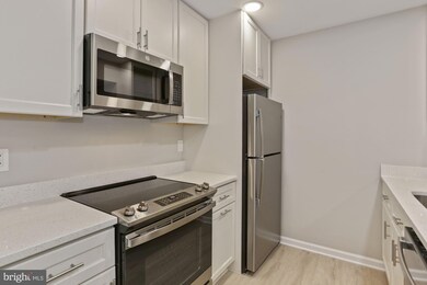 3849 El Camino Place unit 3, Alexandria, VA 22309 - photo 6