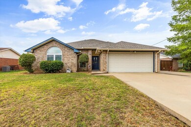 3940 Country Meadows Cir, Granbury, TX 76049 - photo 7