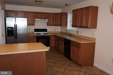 205 Payne Dr, Mount Wolf, PA 17347 - photo 4