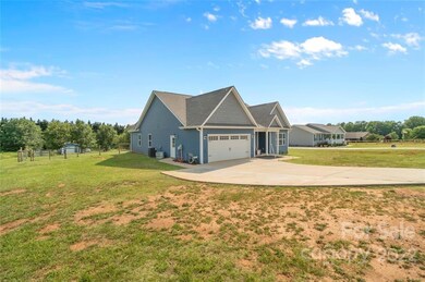 3269 Evondale Rd, Crouse, NC 28033 - photo 2