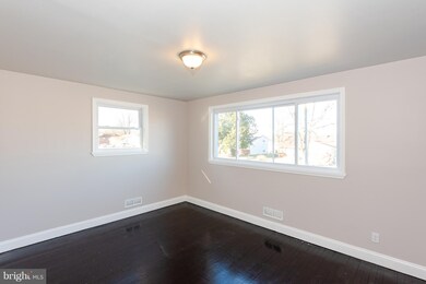 3327 Essex Rd, Gwynn Oak, MD 21207 - photo 6