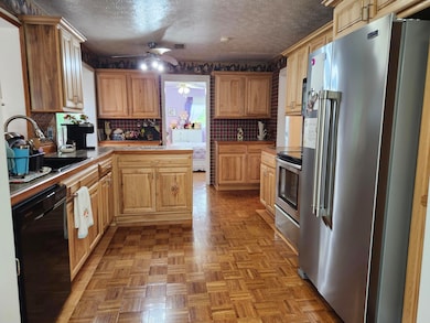 531 Vanhook Ct, Somerset, KY 42503 - photo 7