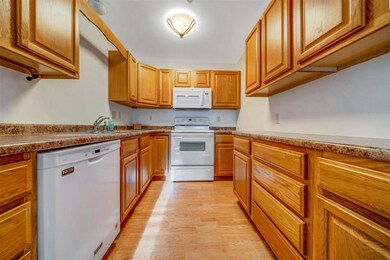 3 Cascade Cir, MerriMacK, NH 03054 - photo 7