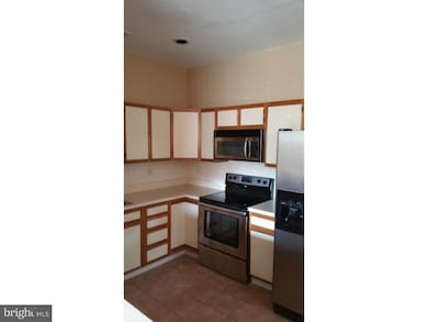 3304 Hemmingway Dr, North Wales, PA 19454 - photo 5