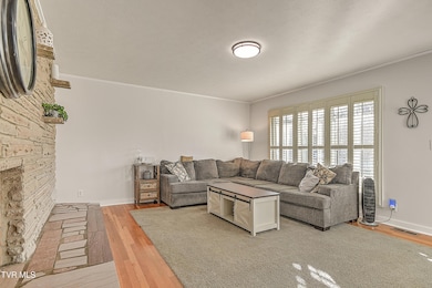 704 Willow Springs HH-5