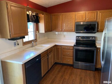 23 Highland Ct, Davenport, IA 52803 - photo 4