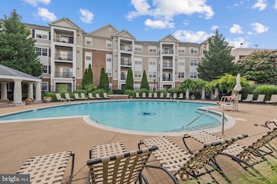 12953 Centre Park Cir unit 218, Herndon, VA 20171 - photo 4
