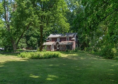 34 Dewey Ct, Northampton, MA 01060 - photo 2