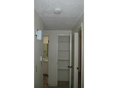 10508 Shannon Place unit B, El Paso, TX 79925 - photo 6