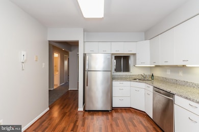 2107 Woodbox Ln unit B, Baltimore, MD 21209 - photo 2