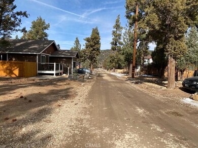 View of Ash Ln facing north