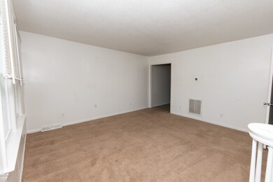 329 Richlands Ave unit 1, Jacksonville, NC 28540 - photo 4
