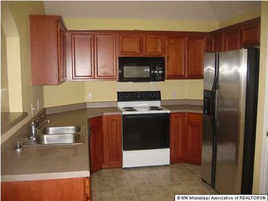 5685 Lancaster Dr, Olive Branch, MS 38654 - photo 2