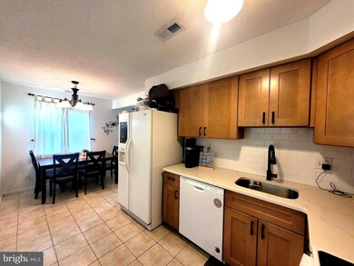 715 Winding Way unit G15, Westville, NJ 08093 - photo 5