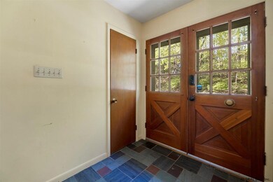 13 Hickory Ln, Schenectady, NY 12302 - photo 6