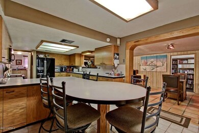 MAIN KITCHEN
