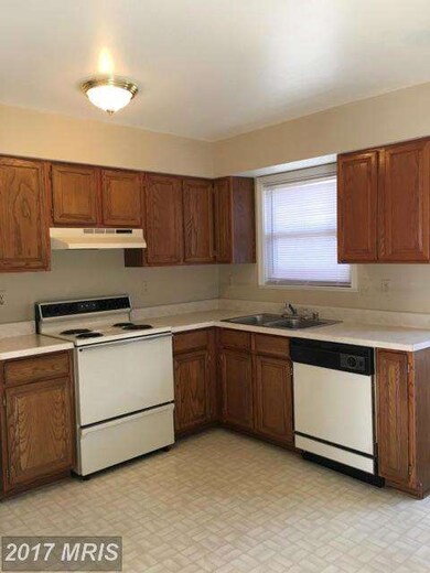 4327 Spring Ave, Halethorpe, MD 21227 - photo 3