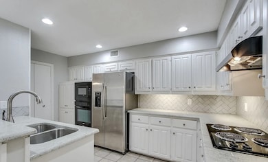 4010 Saint Christopher Ln unit 40, Dallas, TX 75287 - photo 6