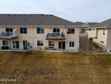 3705 Calgary Ct 08