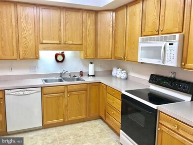 206 N Marshview Rd unit 206, Stewartstown, PA 17363 - photo 7