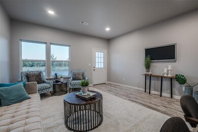 323 S Main St, Randolph, TX 75475 - photo 5