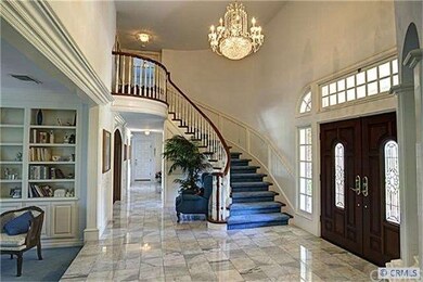 Marble entry with over 400 sq ft of marble floorin