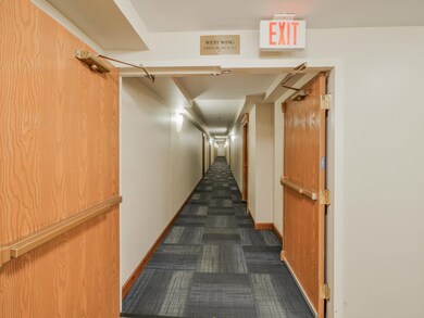 Huntington Grove Condominiums unit AE2, Hoffman Estates, IL 60169 - photo 5