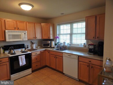 27 Green St unit 3, Souderton, PA 18964 - photo 6