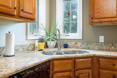 11 N Inglewood Place, Fishersville, VA 22939 - photo 5