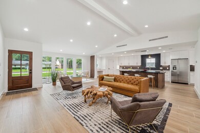 12306 Woodthorpe Ln, Houston, TX 77024 - photo 2