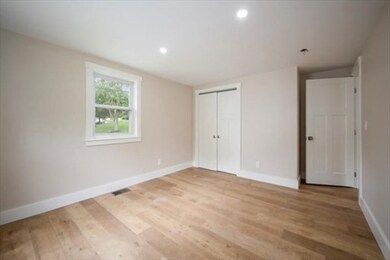 38 Rhodes Cir unit 1, Hingham, MA 02043 - photo 4