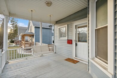 1582 Oakwood Ave, Des Plaines, IL 60016 - photo 2