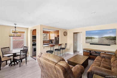 44 Edwards St unit 1A, Roslyn Heights, NY 11577 - photo 4