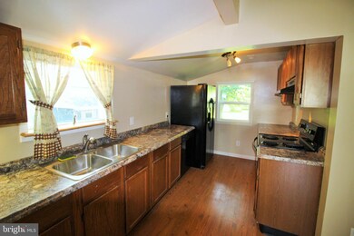 22303 Colton St, Leonardtown, MD 20650 - photo 2