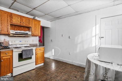 392 E Queen St, Chambersburg, PA 17201 - photo 5