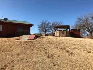 21203 E 986 Rd, Butler, OK 73625 - photo 2